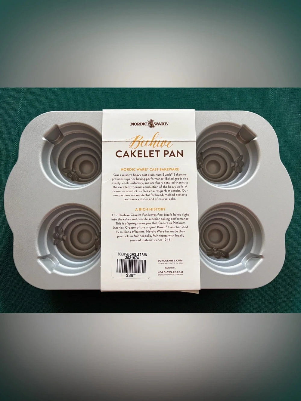 NEW Nordic Ware Cast Bakeware Beehive Cakelet Pan NWT